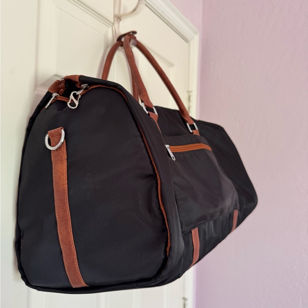Brand New Black and Brown Weekender Bag - Picture 3 of 13